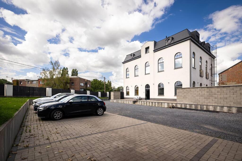 White Castle - Charleroi Airport Bed and Breakfast Buitenkant foto