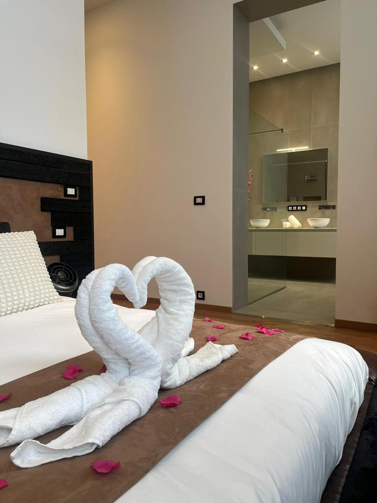 White Castle - Charleroi Airport Bed and Breakfast Kamer foto