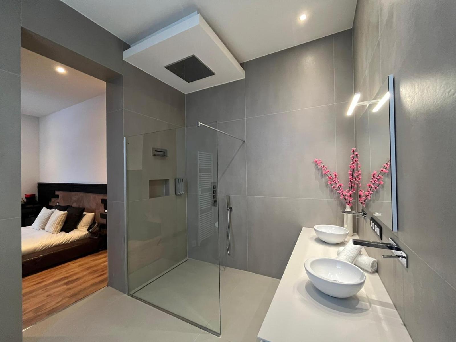 White Castle - Charleroi Airport Bed and Breakfast Kamer foto